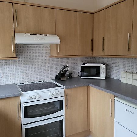 Grayz Townhouse - Free Onsite Parking For 2 Cars Vila Lincoln Exterior foto